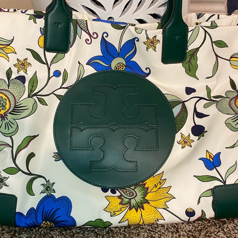 Large Tory Burch Tote 👜